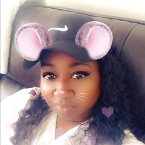 Meet your Posher, Latasha